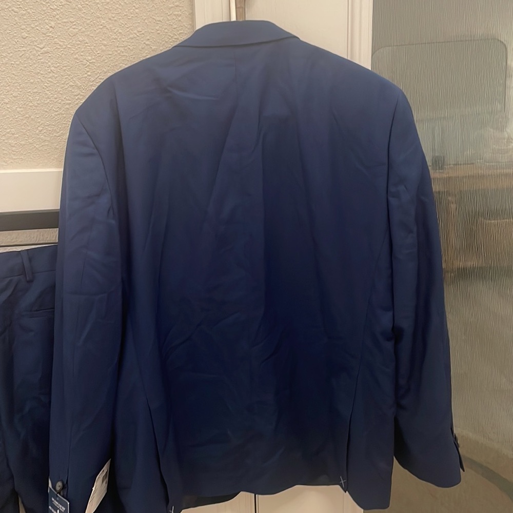 Kenneth Cole Reaction Suit - Picture 6 of 6